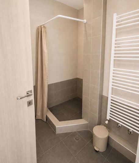 Image No.11-2 Bed Flat for sale