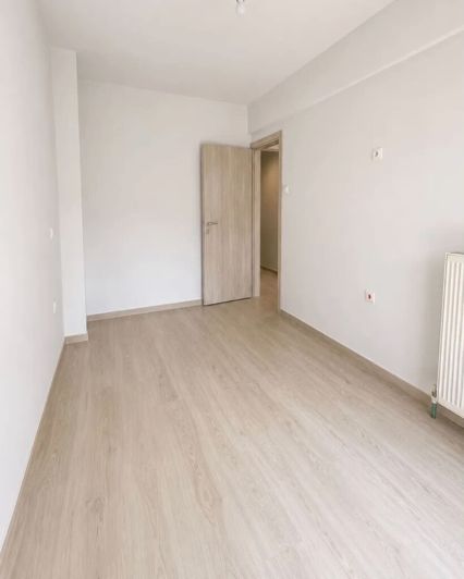 Image No.8-2 Bed Flat for sale