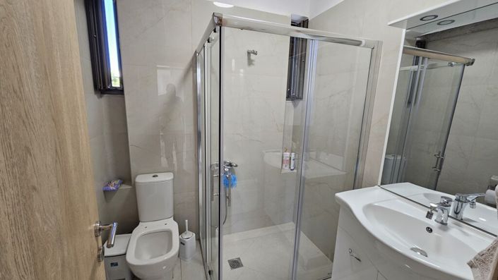 Image No.12-2 Bed Flat for sale