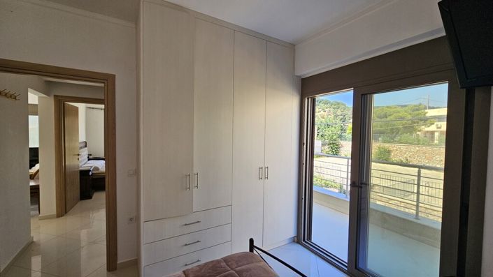 Image No.16-2 Bed Flat for sale