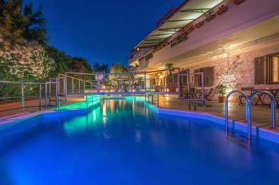 Photo 2 - Hotel 410 m² in Ionian islands