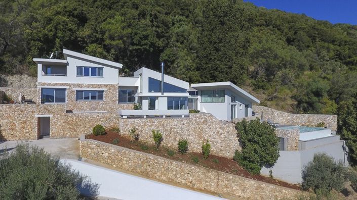 Image No.24-Villa for sale