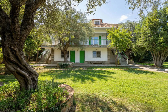 Image No.3-5 Bed Villa for sale