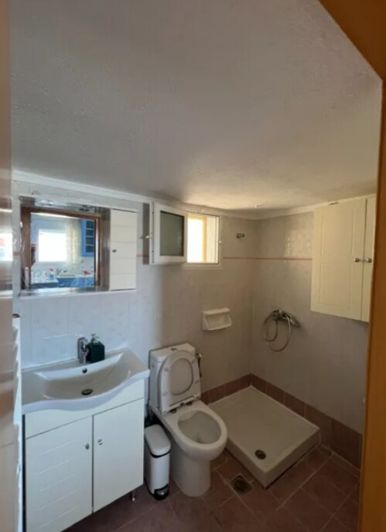 Image No.21-2 Bed Flat for sale