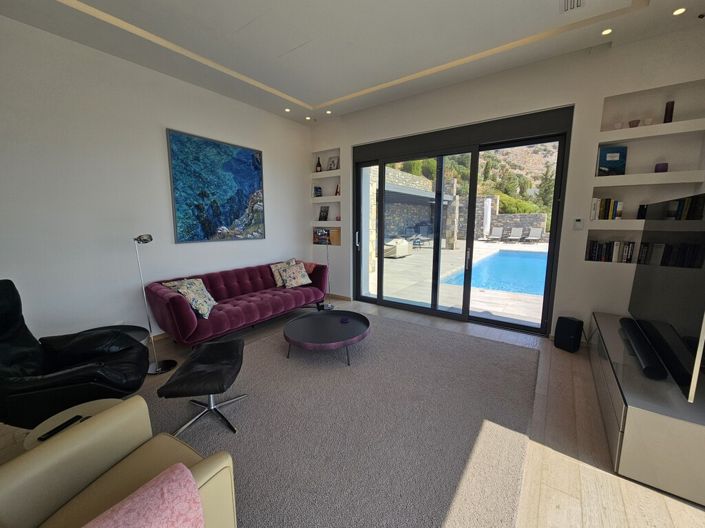 Image No.6-4 Bed Villa for sale