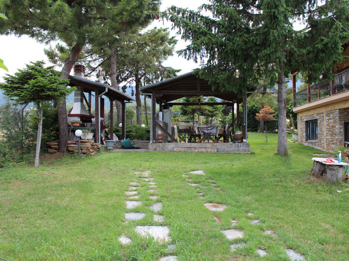 Image No.22-4 Bed Property for sale