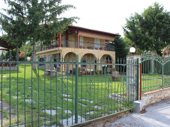 Image No.27-4 Bed Property for sale