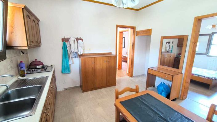 Image No.10-2 Bed Property for sale
