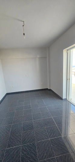 Image No.14-3 Bed Flat for sale