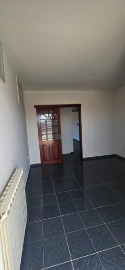 Image No.6-3 Bed Flat for sale