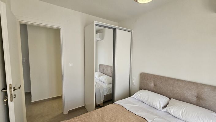 Image No.12-3 Bed Maisonette for sale