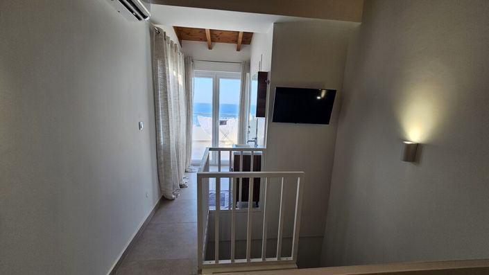 Image No.16-3 Bed Maisonette for sale