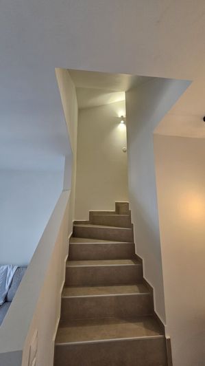 Image No.9-3 Bed Maisonette for sale