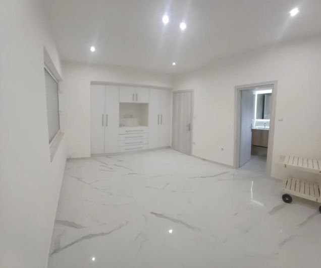 Image No.5-3 Bed Flat for sale