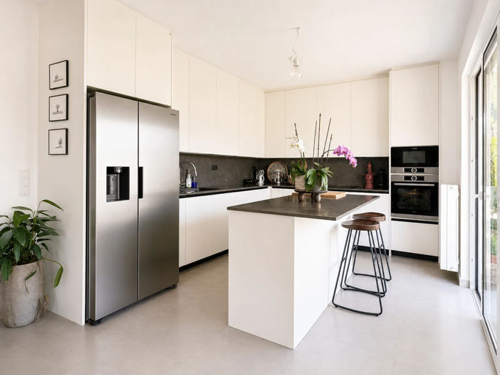 Image No.5-2 Bed Flat for sale