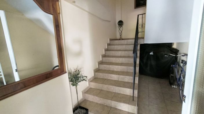 Image No.23-3 Bed Flat for sale