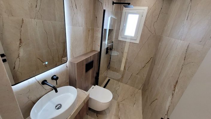 Image No.25-2 Bed Flat for sale