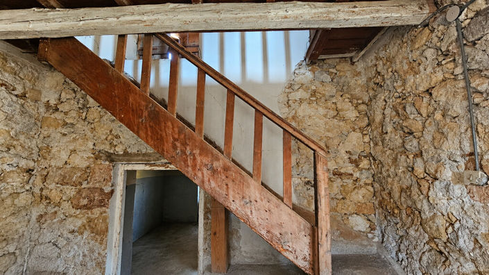 Image No.2-3 Bed Maisonette for sale