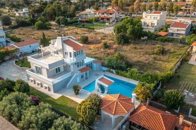 Photo 2 - Villa 310 m² in Attica