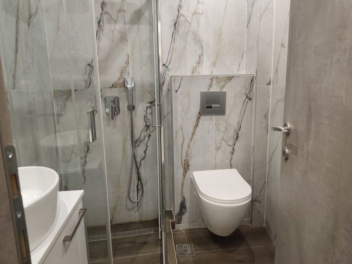 Image No.15-2 Bed Flat for sale