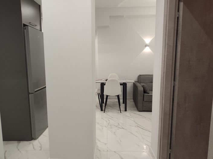 Image No.18-2 Bed Flat for sale