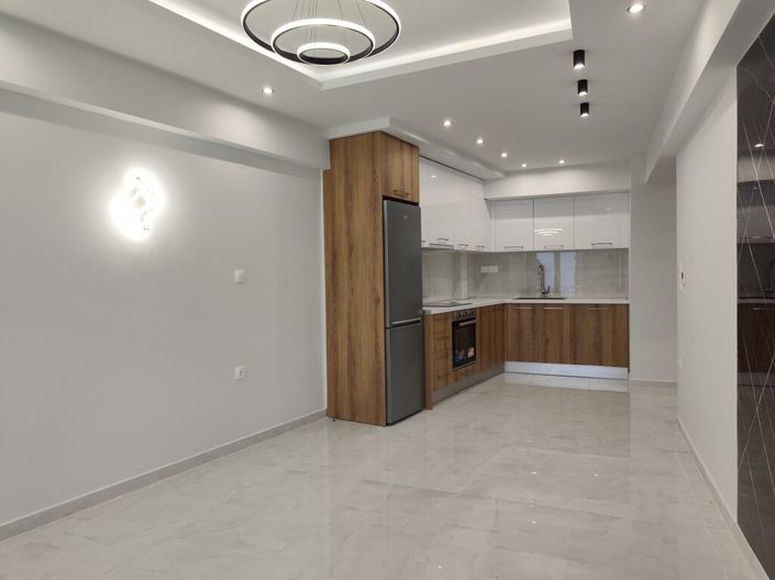 Image No.4-2 Bed Flat for sale