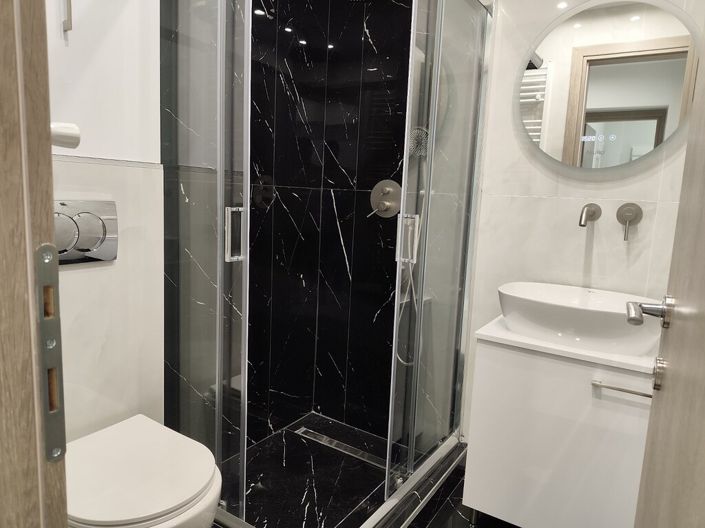 Image No.9-2 Bed Flat for sale