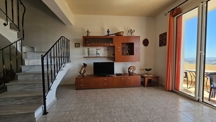 Image No.24-4 Bed Property for sale