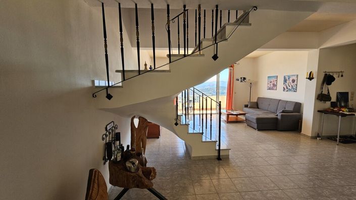 Image No.26-4 Bed Property for sale