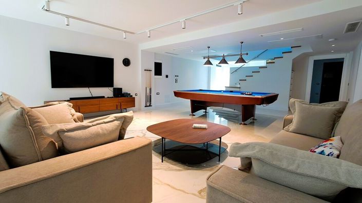 Image No.27-5 Bed Villa for sale