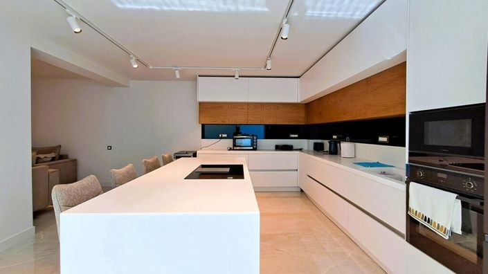 Image No.29-5 Bed Villa for sale