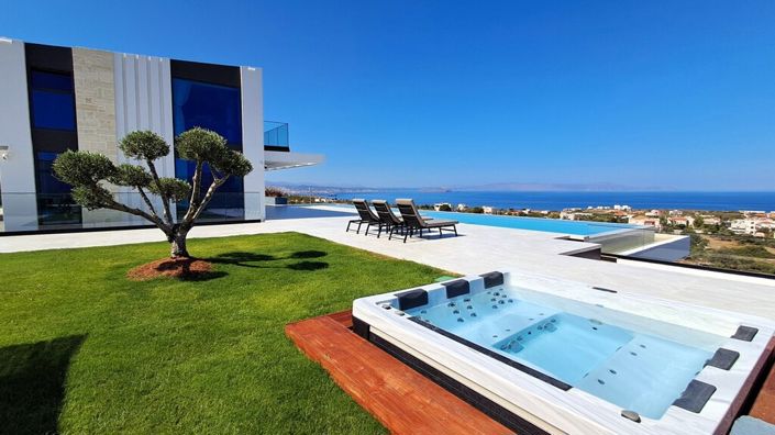 Image No.5-5 Bed Villa for sale