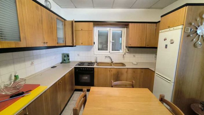 Image No.11-3 Bed Property for sale