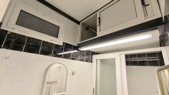 Image No.18-3 Bed Property for sale