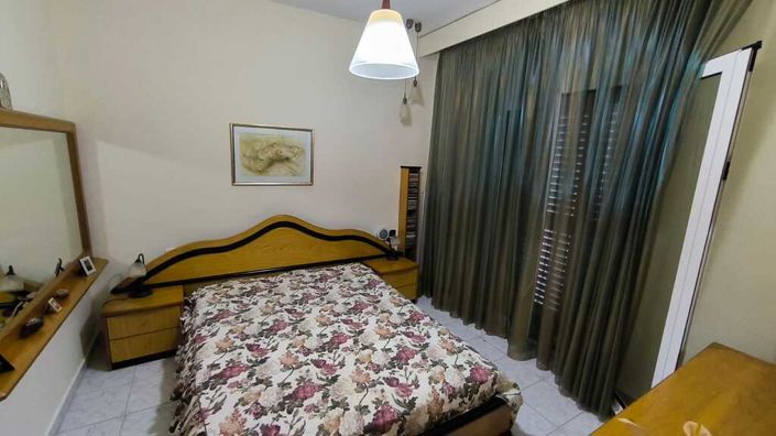 Image No.19-3 Bed Property for sale