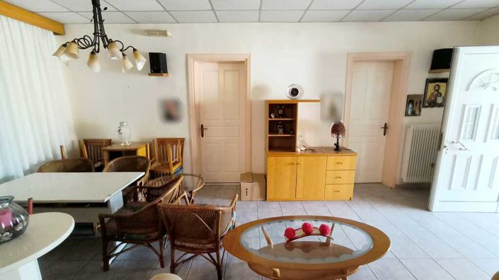 Image No.9-3 Bed Property for sale