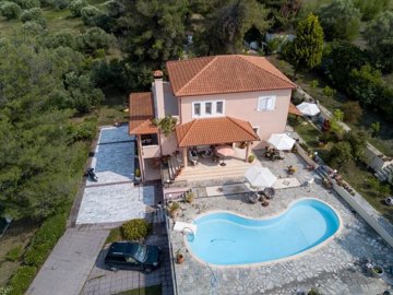 Photo 1 - Villa 360 m² in Central Macedonia