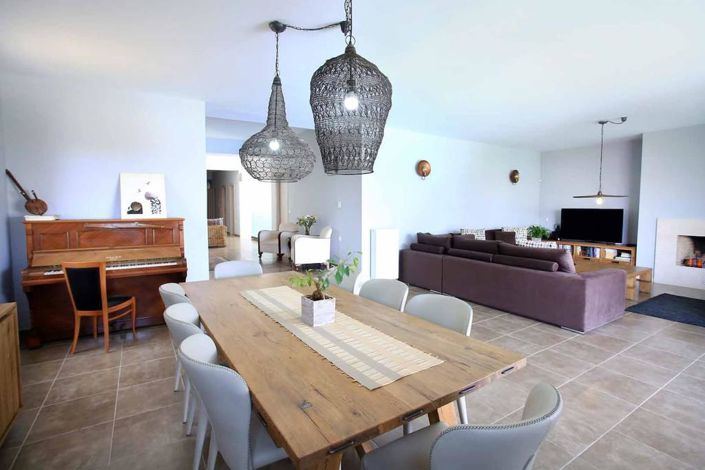 Image No.8-Villa for sale