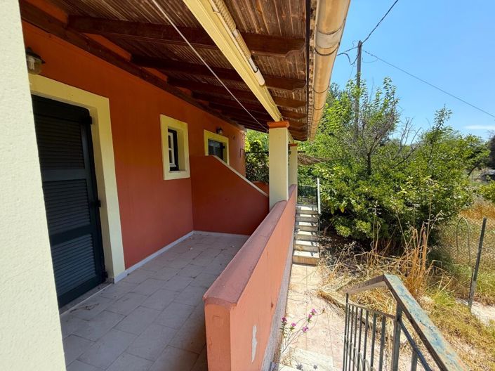 Image No.24-6 Bed Property for sale