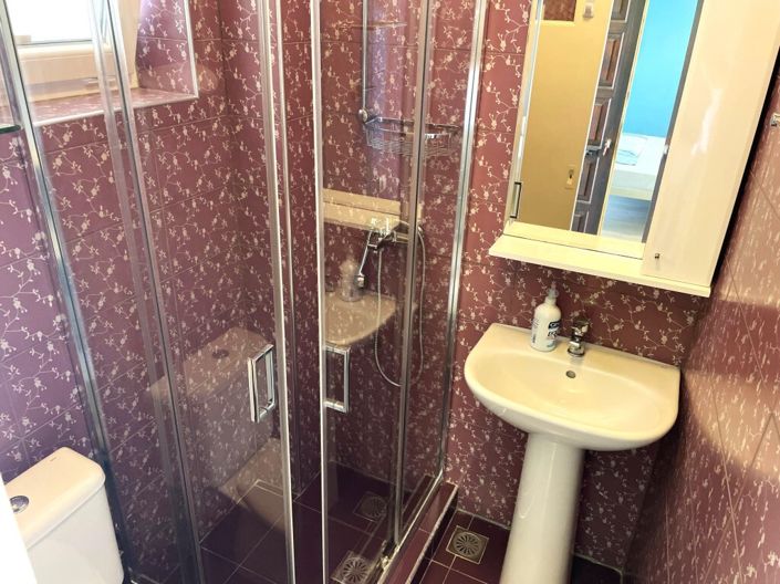 Image No.25-1 Bed Flat for sale
