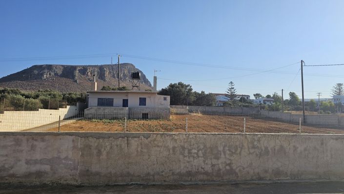 Image No.17-2 Bed Property for sale