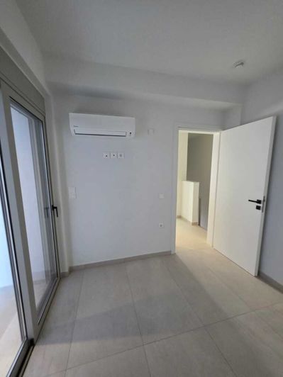 Image No.13-2 Bed Maisonette for sale