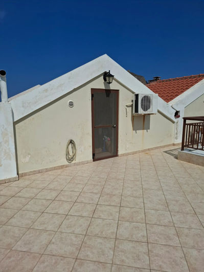 Image No.9-2 Bed Maisonette for sale