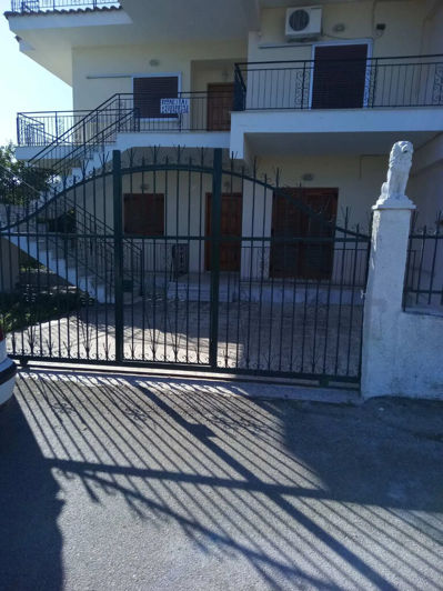 Image No.4-3 Bed Property for sale