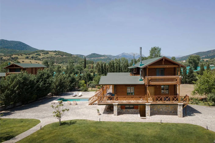 Image No.25-8 Bed Property for sale