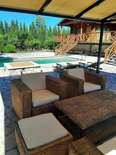 Image No.6-8 Bed Property for sale
