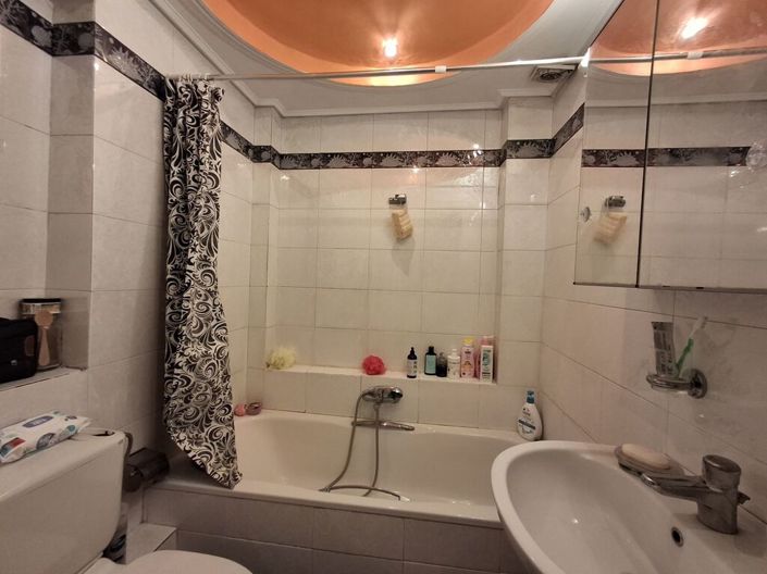 Image No.17-3 Bed Duplex for sale