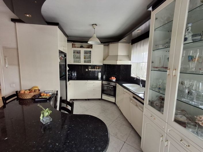 Image No.6-3 Bed Duplex for sale