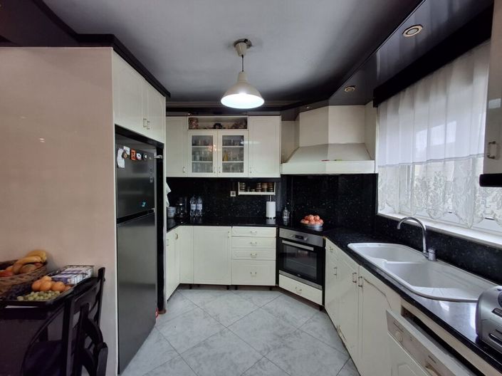 Image No.7-3 Bed Duplex for sale