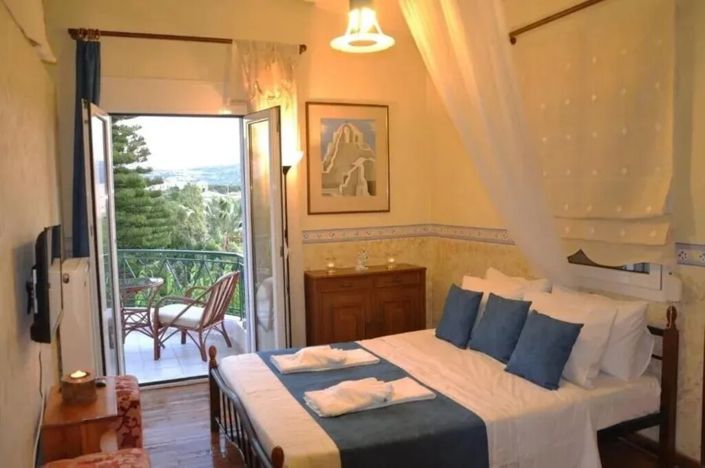 Image No.26-4 Bed Property for sale